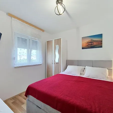 Vigi-1 By Interhome Apartmán *